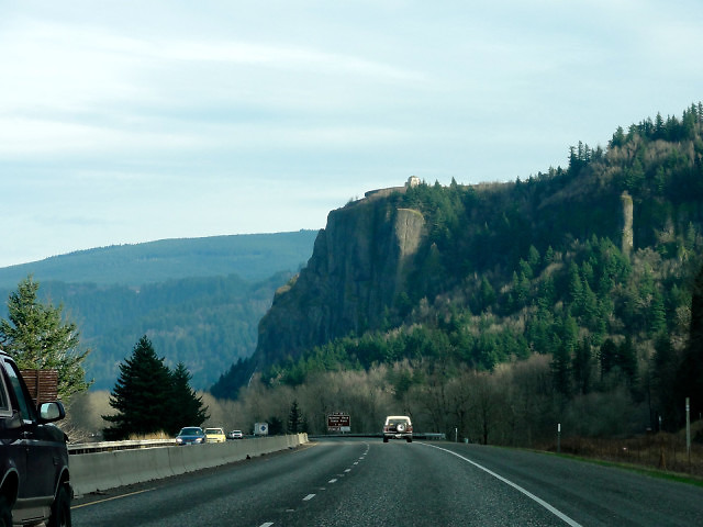 Autostrada wzdłuż Columbia River Gorge