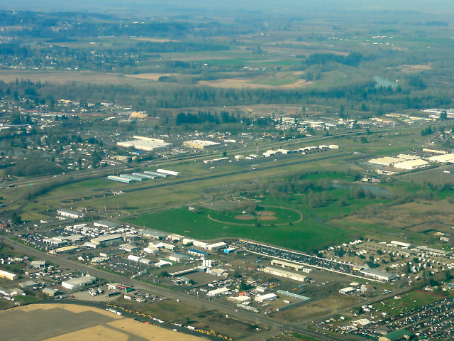 Lotnisko w Albany, Oregon