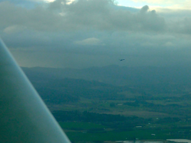 Samolot startujący z lotniska KEUG